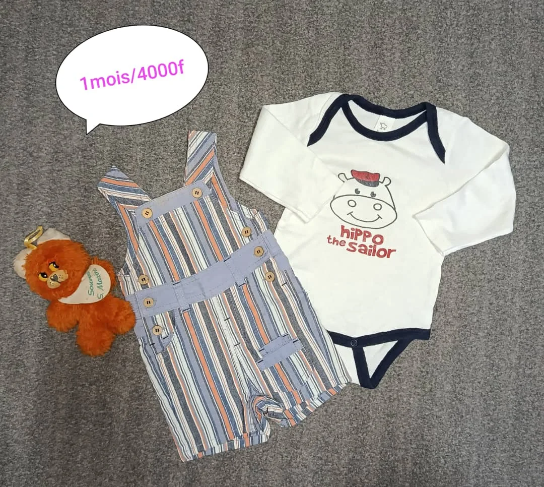 Body blanc et robe salopette rayée
