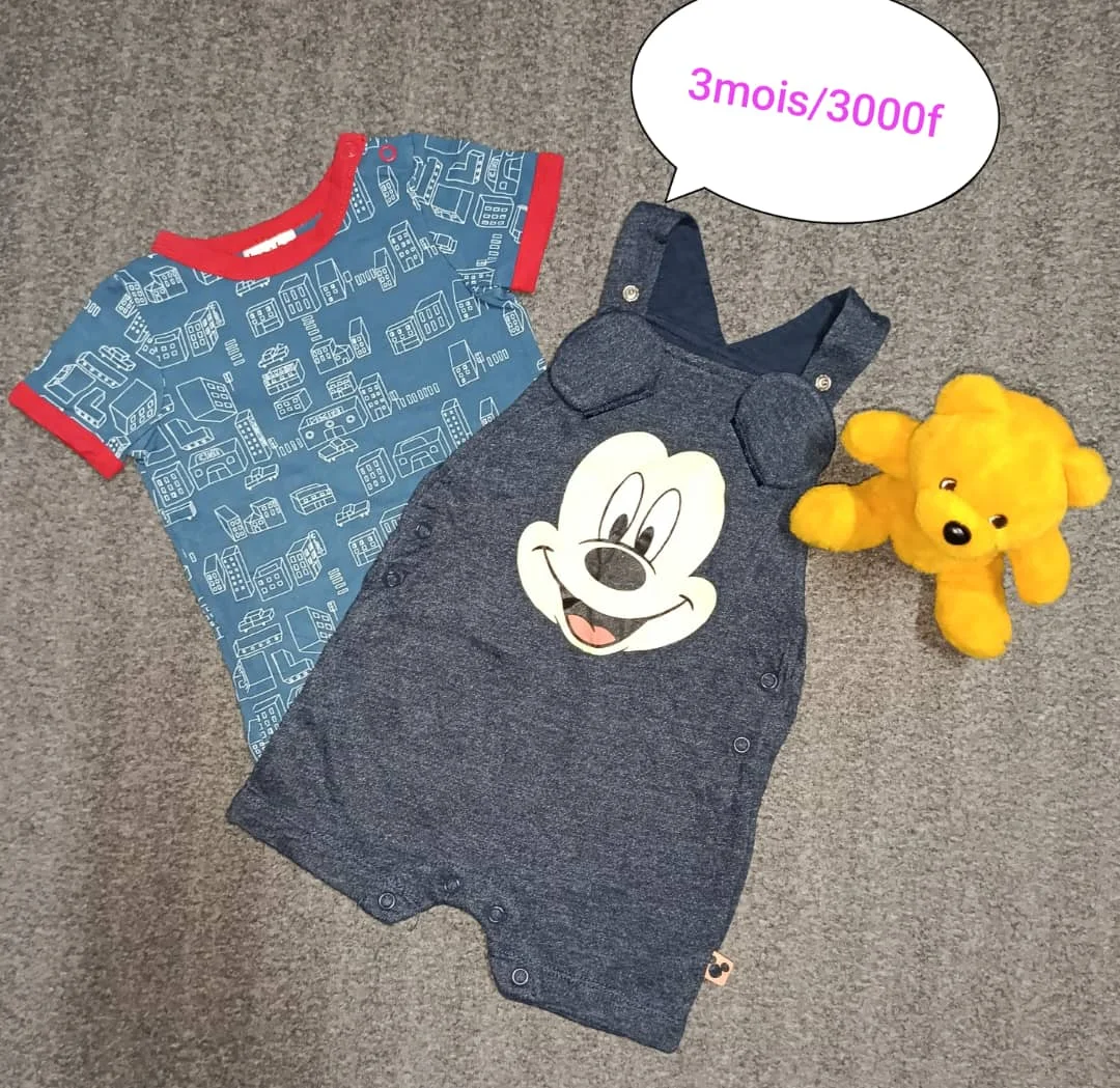 Ensemble Mickey bleu et salopette short