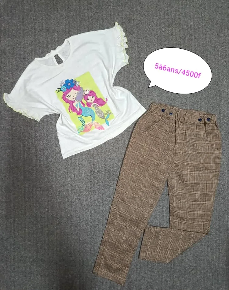 T-shirt princesse et pantalon marron