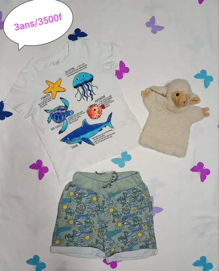 T-shirt marin et short imprimé bleu